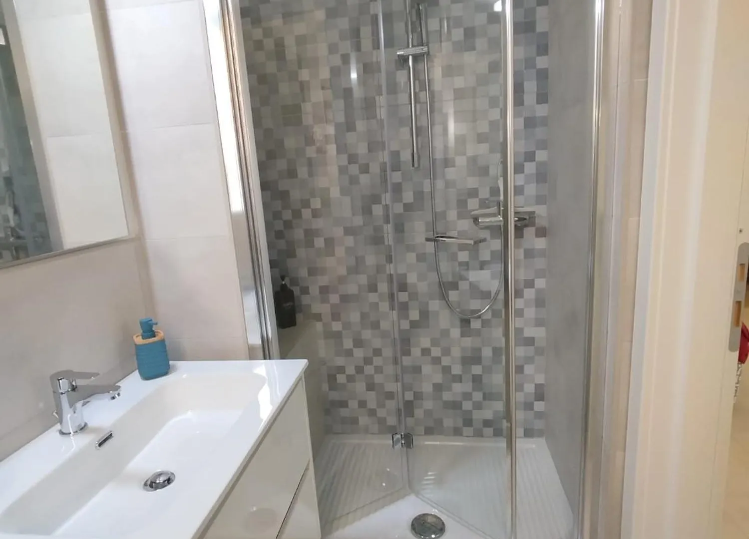 Mami Apartment Rom
